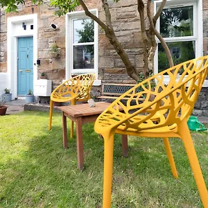 https://cozy-cottage-with-garden-at-leith-links-park.edinburghhotelsuk.org